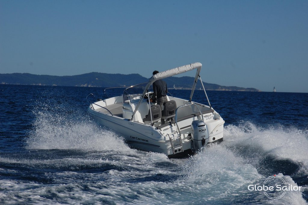 Barca a motore Cap Camarat 5.5 CC