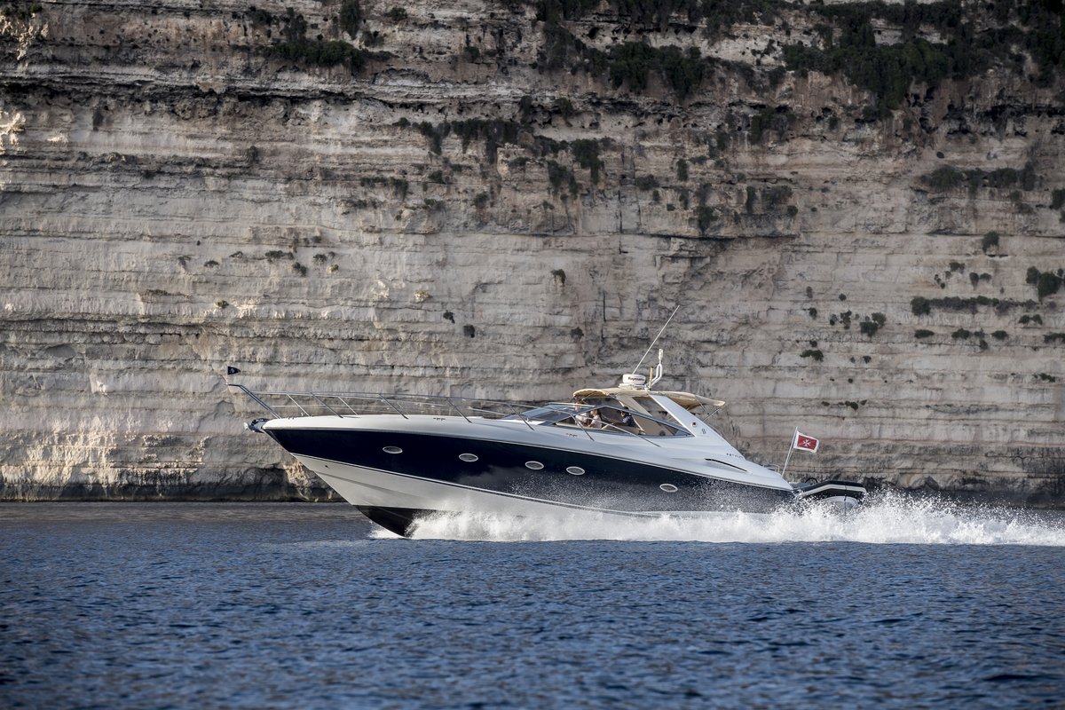Моторная яхта Portofino 46