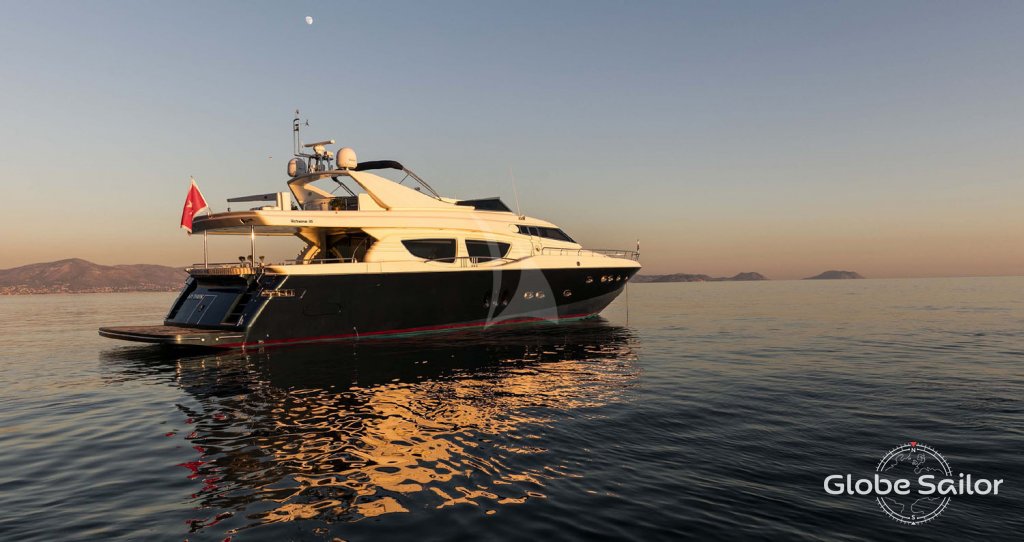 Luxury Yacht Posillipo 85