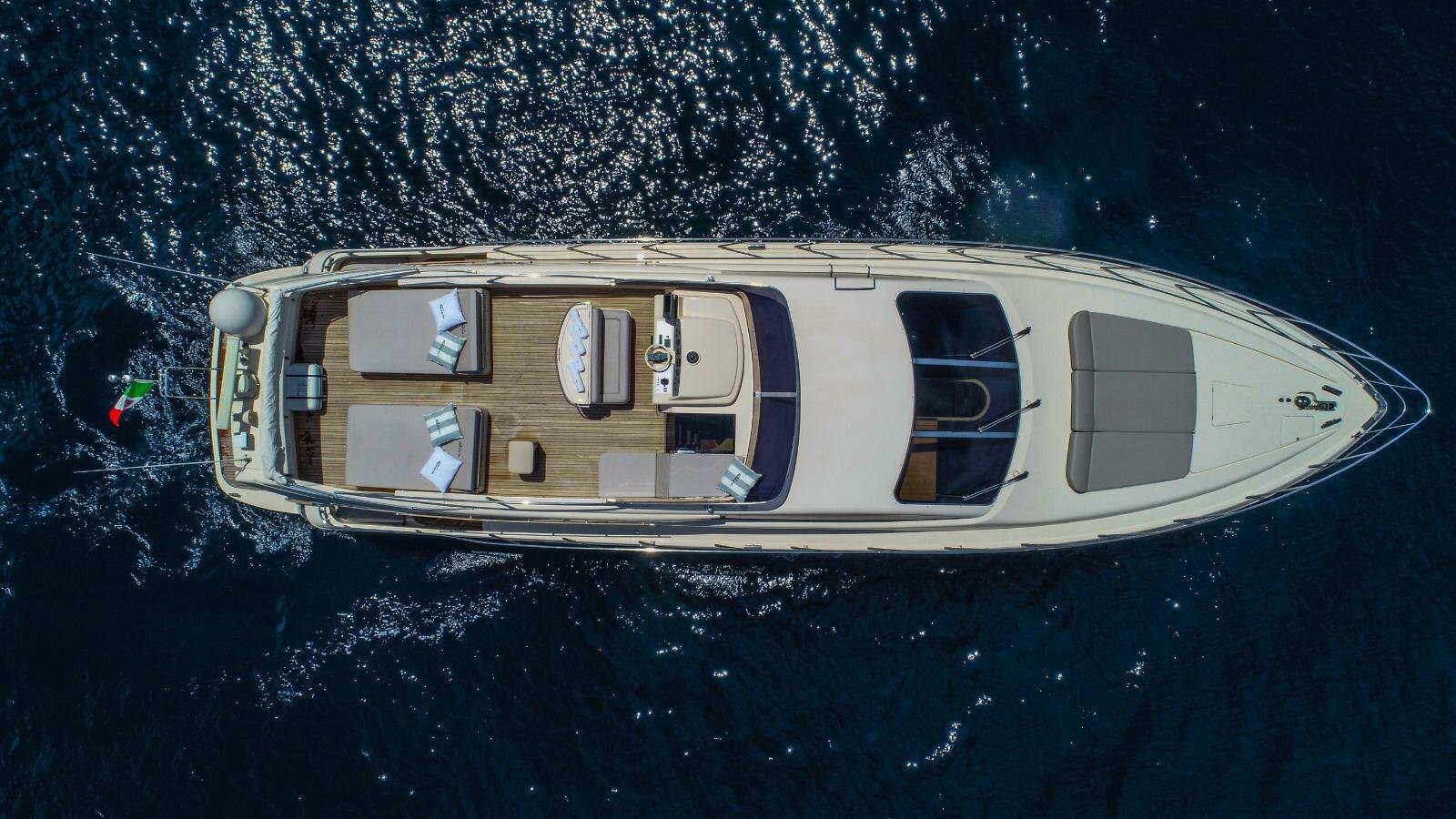 Luxury Yacht Riva 70 Dolcevita