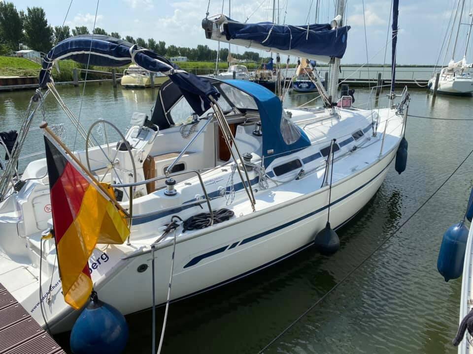 Sailboat Bavaria 36