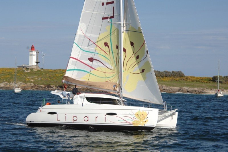 Catamarán Lipari 41