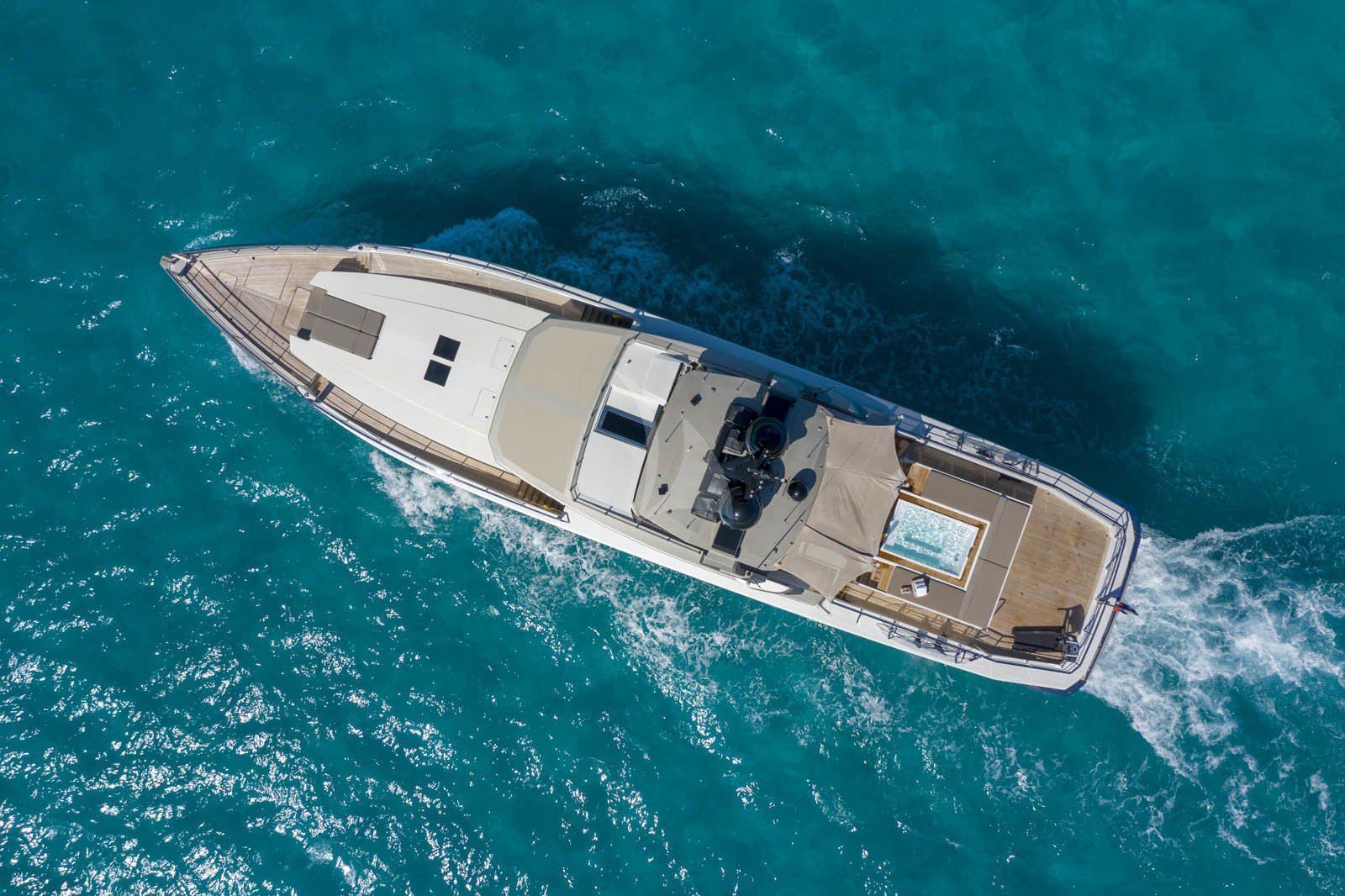 Luxury Yacht Impero 37 RPH