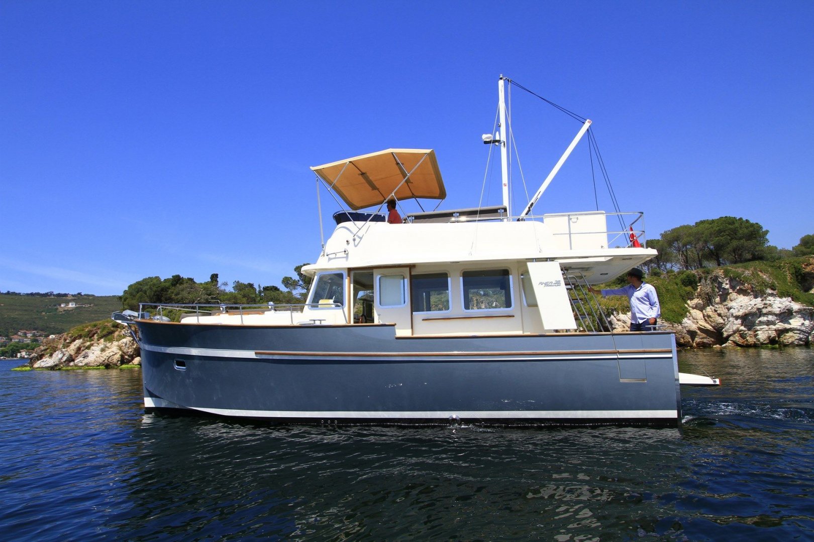 Motor boat Rhea Trawler 36