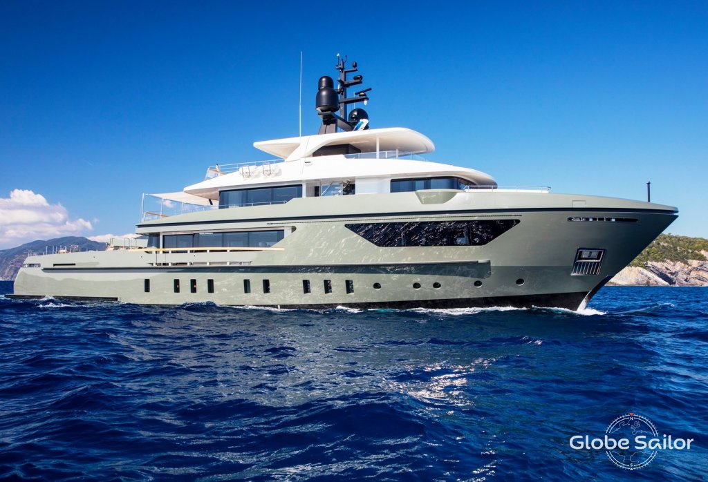 Luxury Yacht 460 EXP