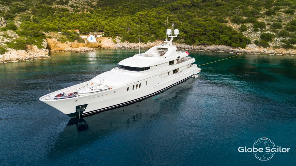 Luxury Yacht Jaz