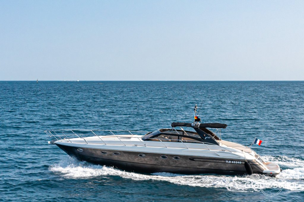 Luxury Yacht Princess V55
