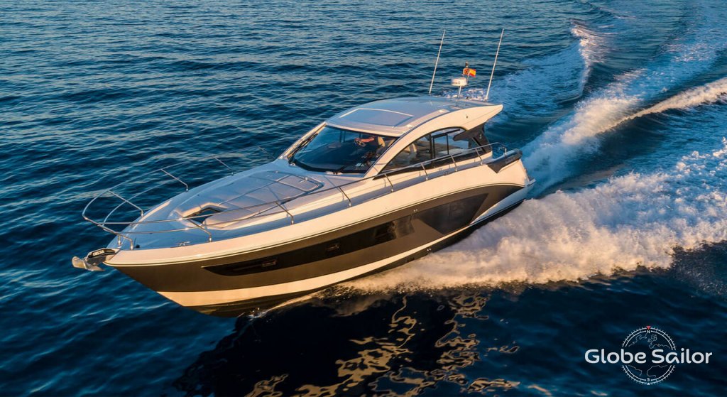 Motor boat Gran Turismo 45