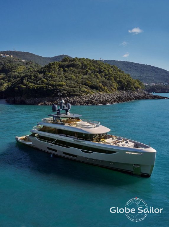 Luxury Yacht Oasis 40