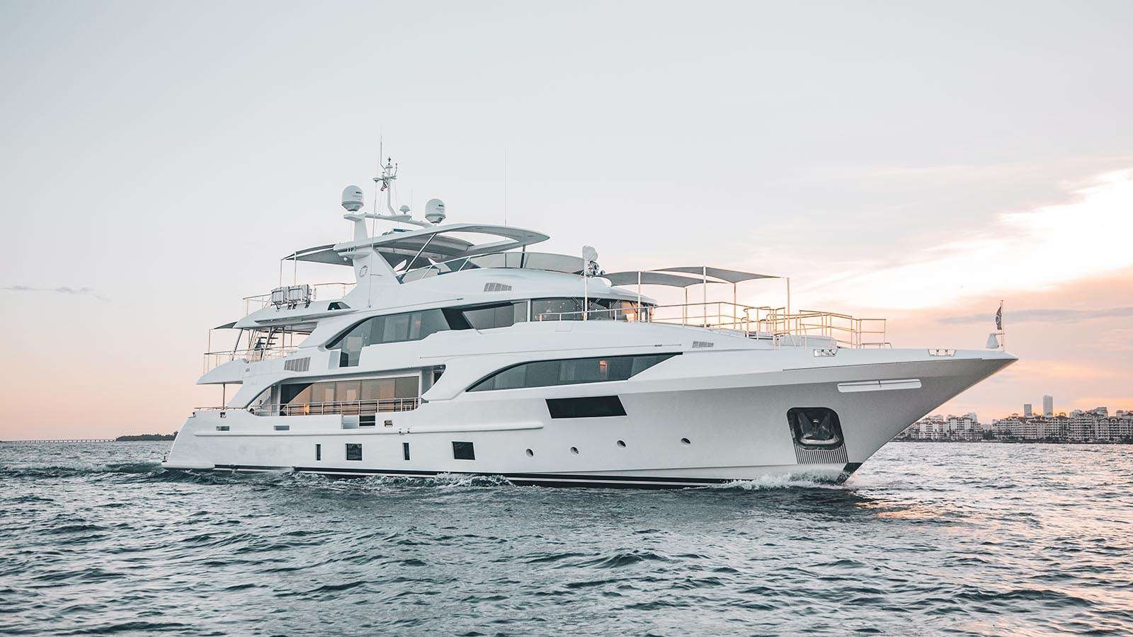 Luxury Yacht Supreme 132