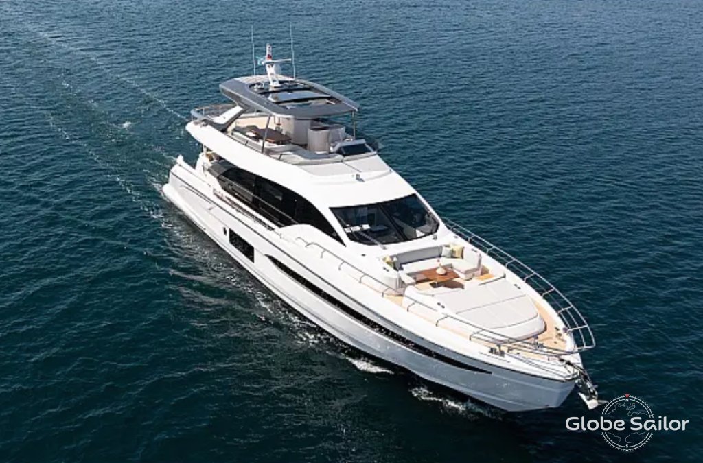 Luxury Yacht Azimut 78