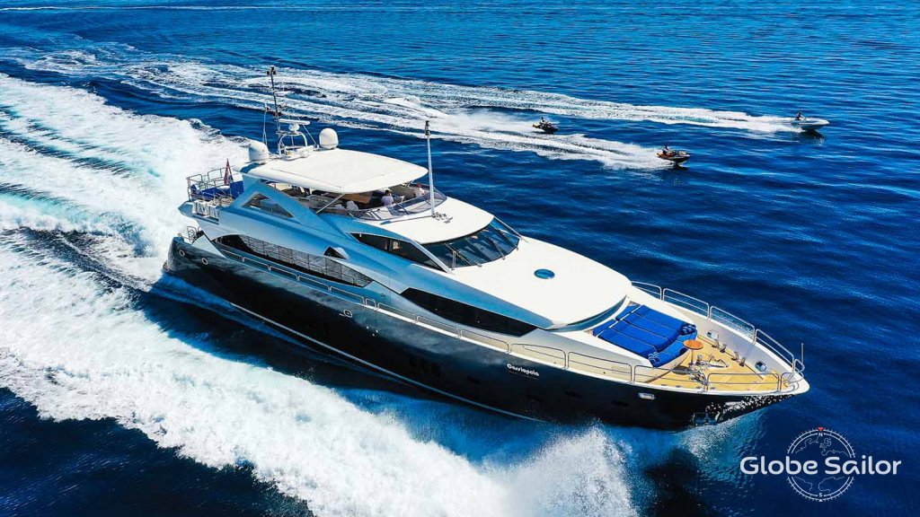 Luxury Yacht Sunseeker 34m