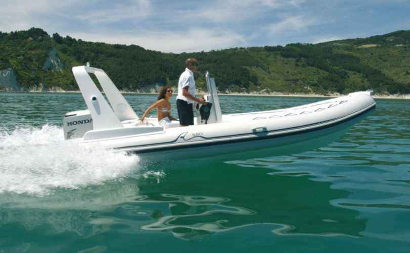 Sea Pioneer 580 (2005)