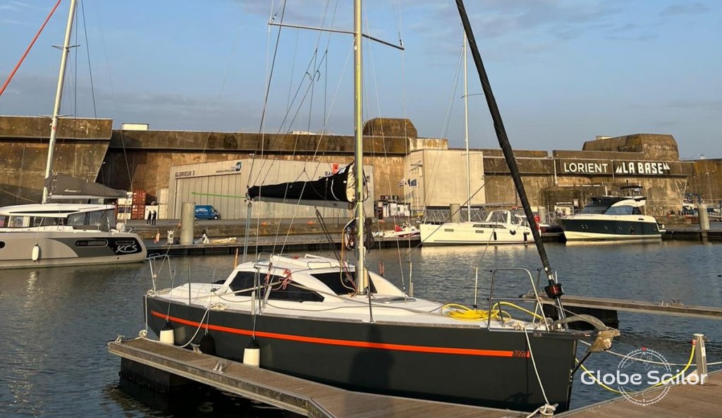 Sailboat RM 880 biquille