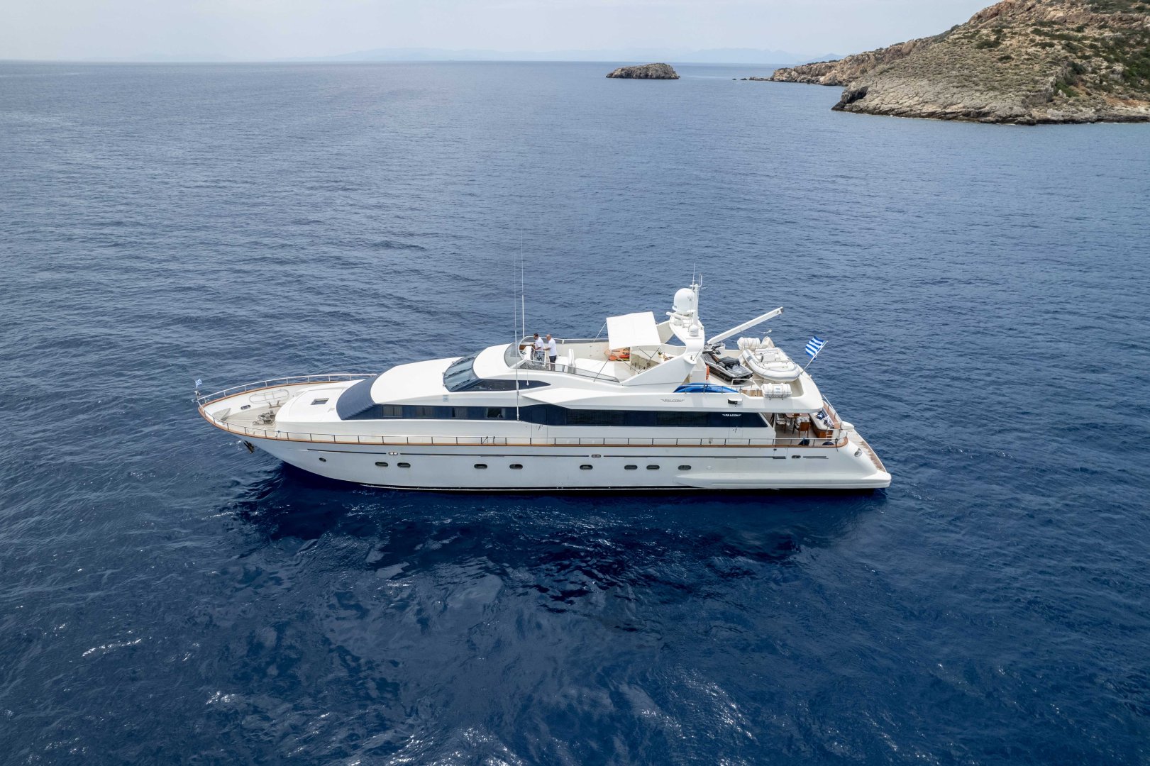 Luxury Yacht Falcon 100