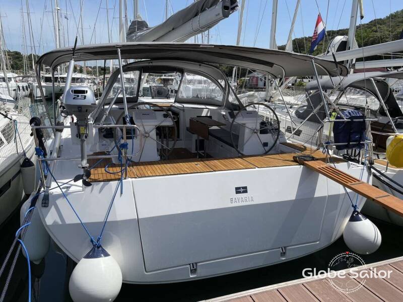 Sailboat Bavaria C45 Style