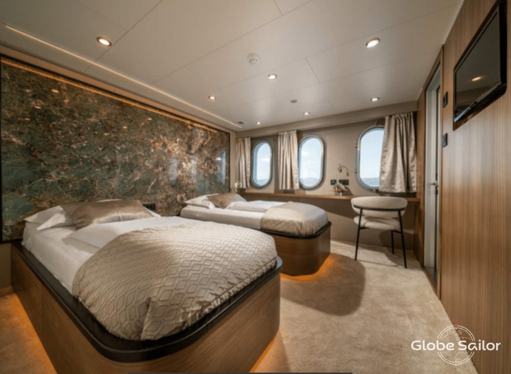 Luxury Yacht Olimp