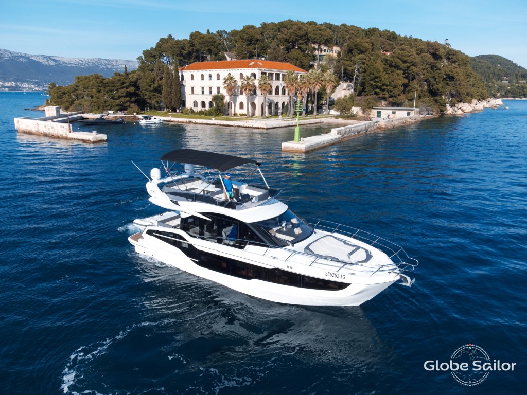 Barca a motore Galeon 440 Fly