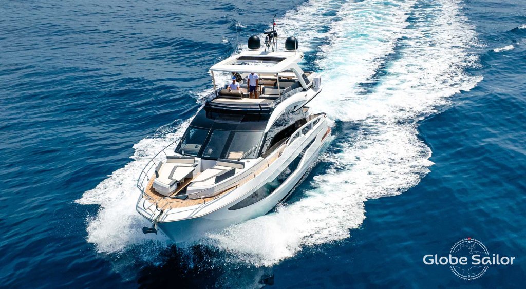 Barca a motore Galeon 640 Fly