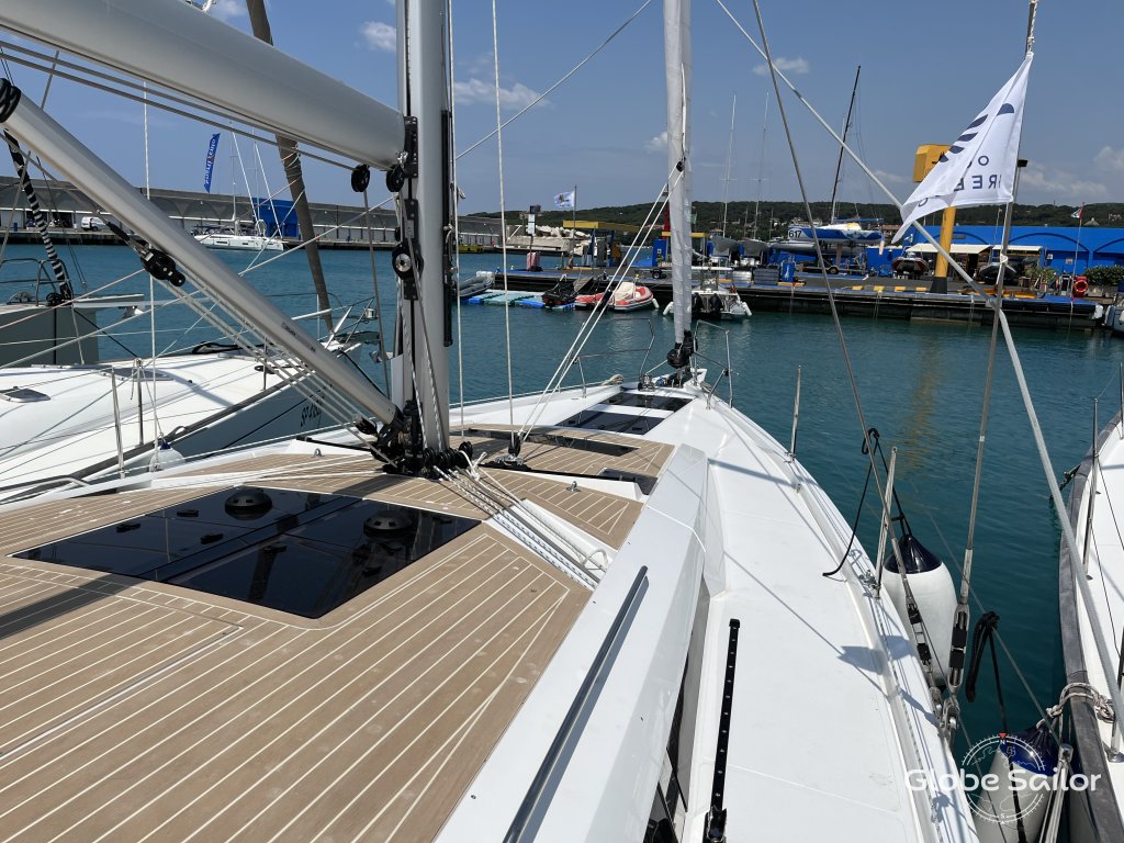 Sailboat Hanse 460