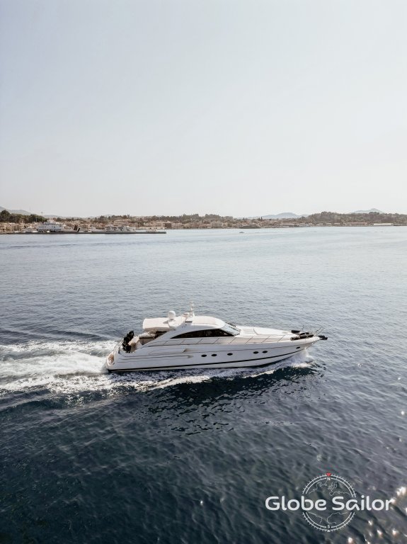 Yacht di Lusso Princess V65