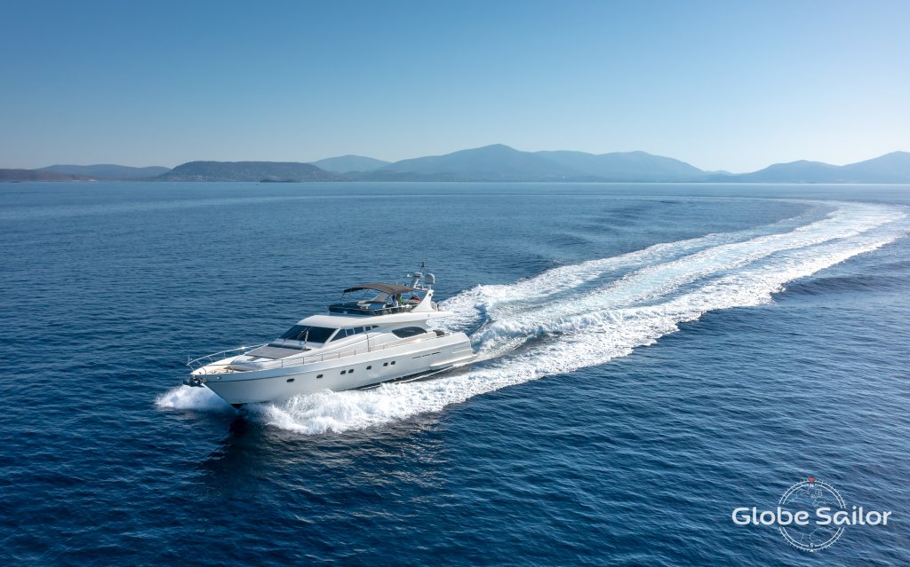 Barca a motore Ferretti 72