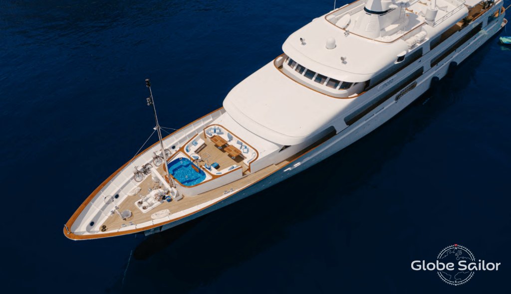 Luxury Yacht Itoto