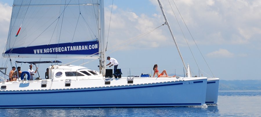 Catamarano Outremer 55