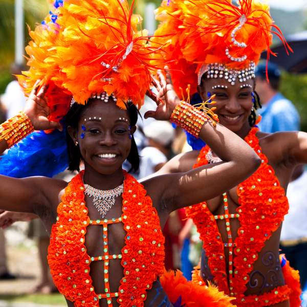 Танцы в ритме Антильских островов
