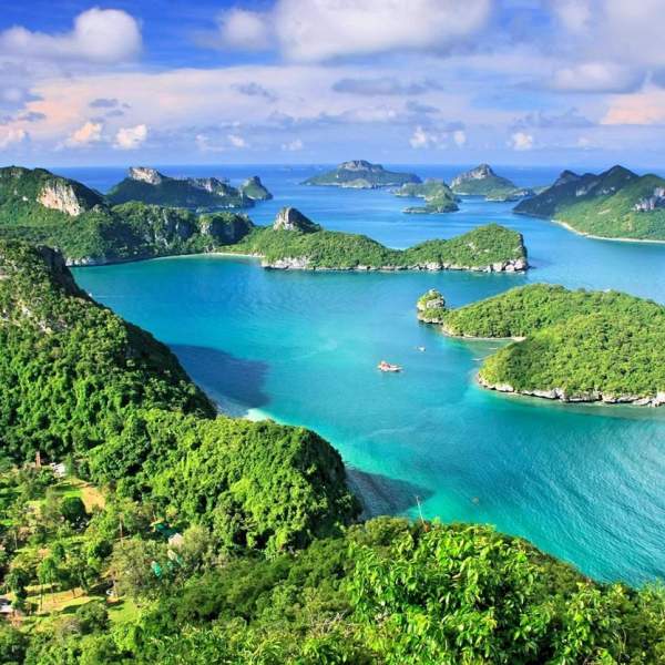 The Andaman Sea and its paradisiacal islands