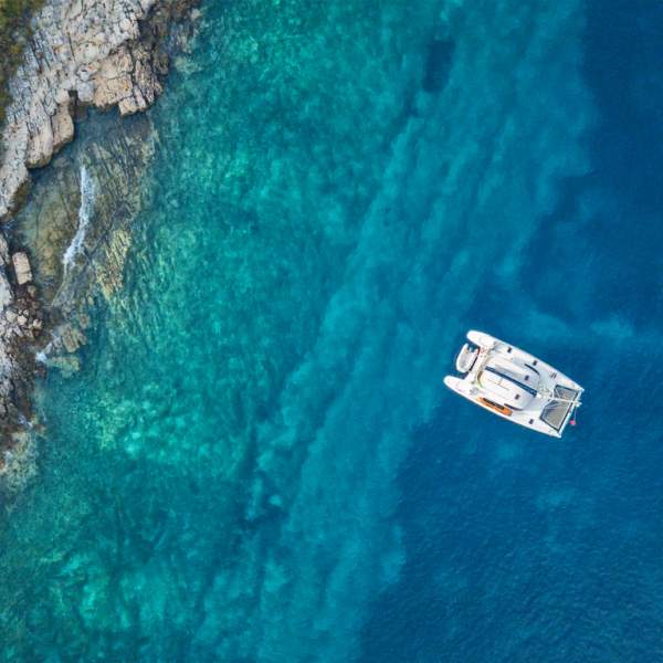 Lagoon and turquoise water: the essence of anchoring in Croatia!