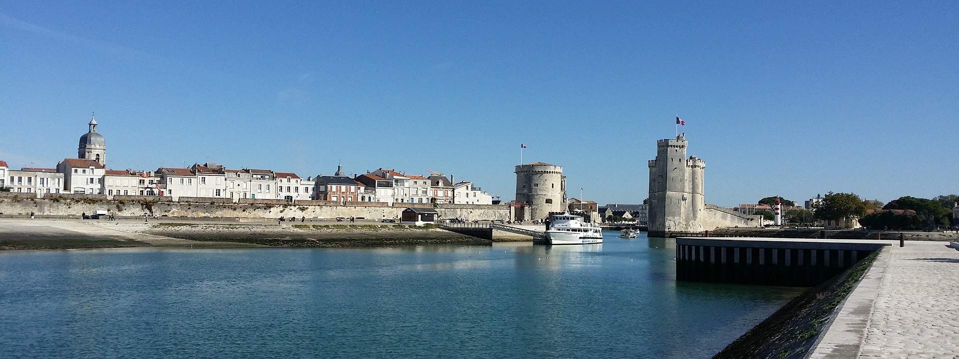 Navegar en trimarán entre La Rochelle y Bretaña