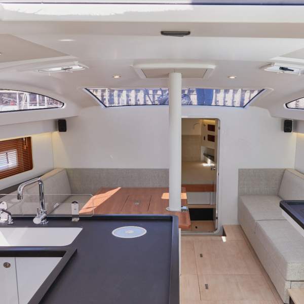A boat that perfectly combines comfort and performance at sea