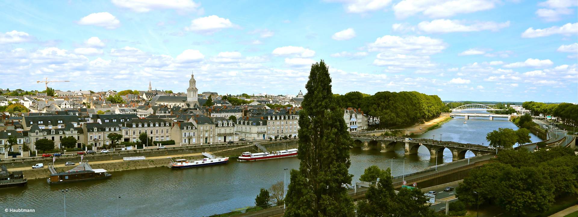 La Loire, un fleuve royal entre châteaux & vignobles