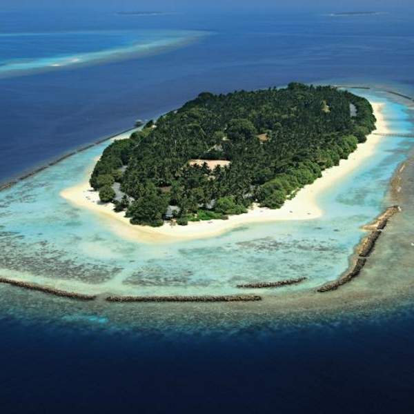 Royal Island (Baa Atoll)