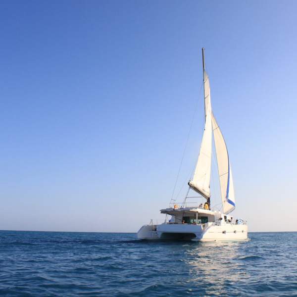 Photo Explora las islas Dálmatas en catamarán