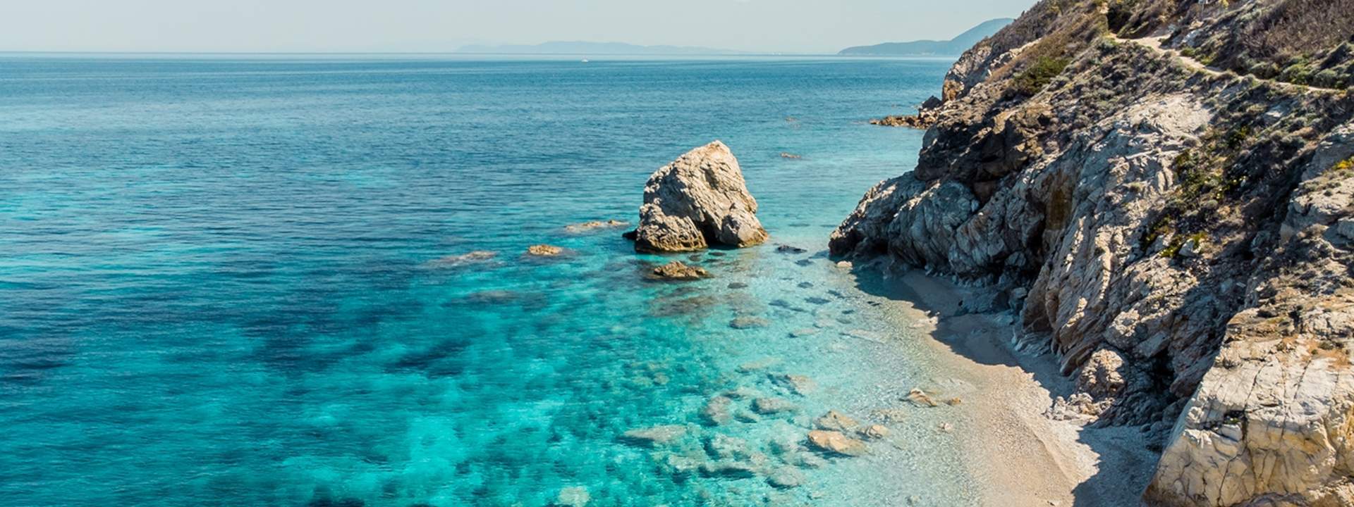 Scopri l'isola d'Elba e Capraia in catamarano