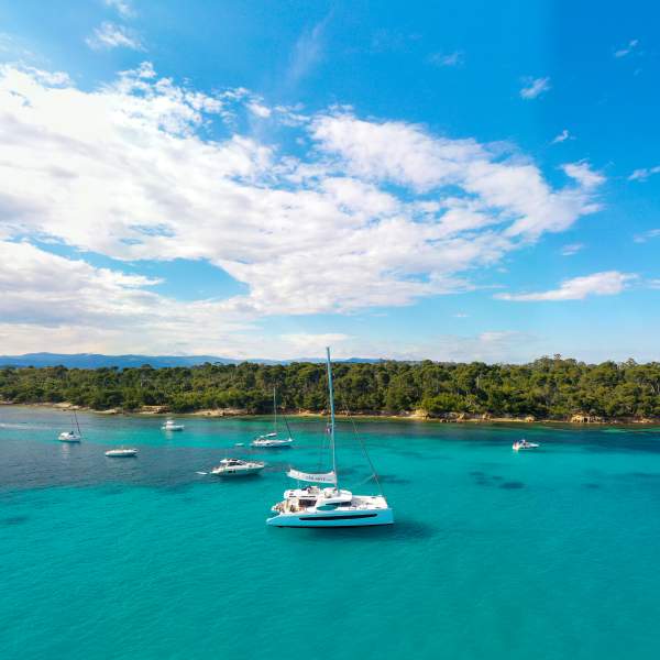 Photo La Costa Azul en catamarán