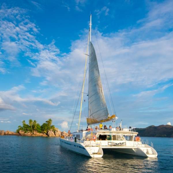 Photo La bellezza delle Seychelles in catamarano