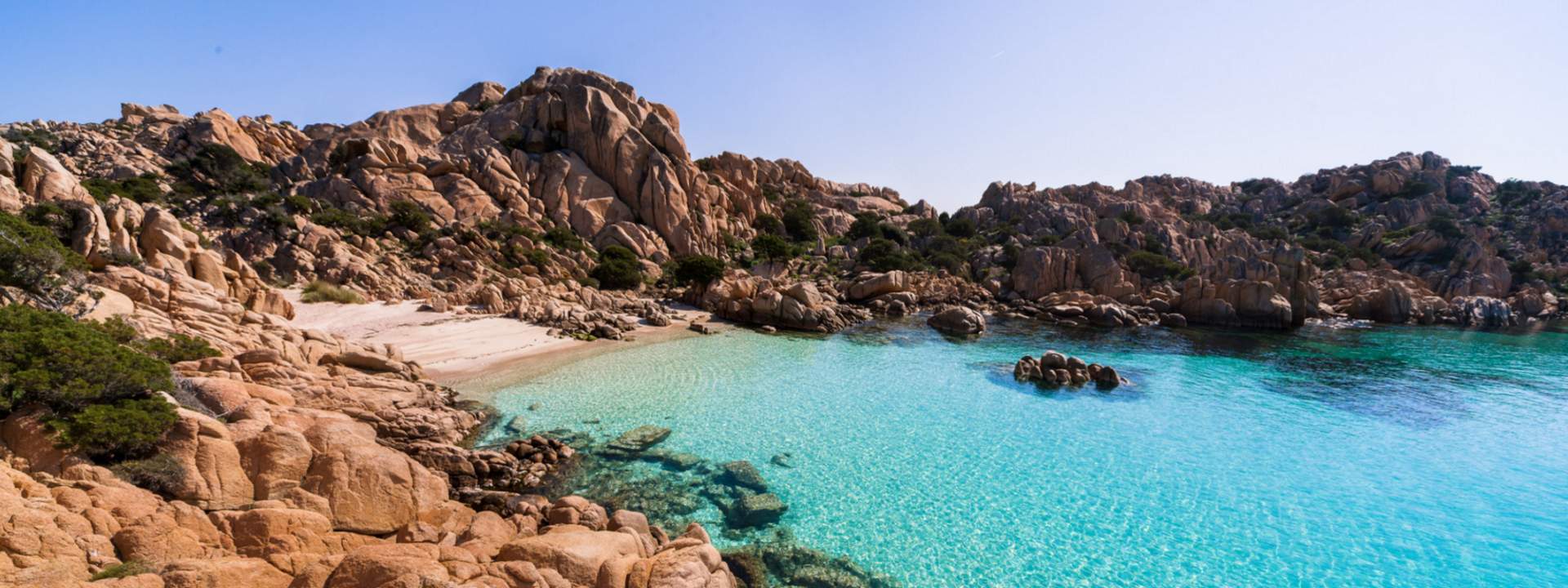 Segeln Sie von Sardinien bis nach Korsika an Bord einer luxuriösen Gulet!