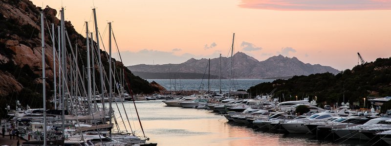 Noleggio Yacht di Lusso Poltu Quatu