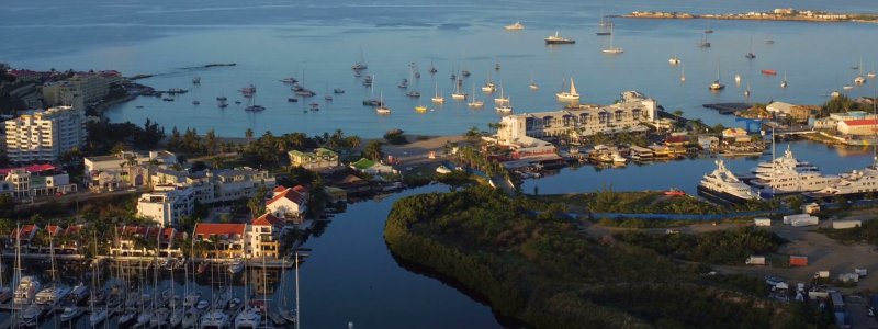 Yacht charter Simpson Bay Lagoon